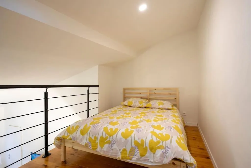 Studio Mezzanine 